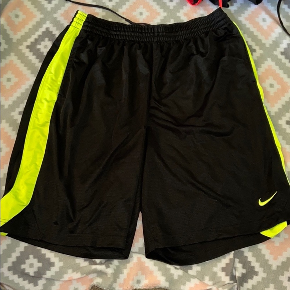 Men’s basketball shorts